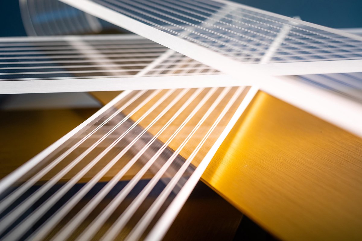 ETH Deckenleuchte Stripes LED | Gold/Transparent