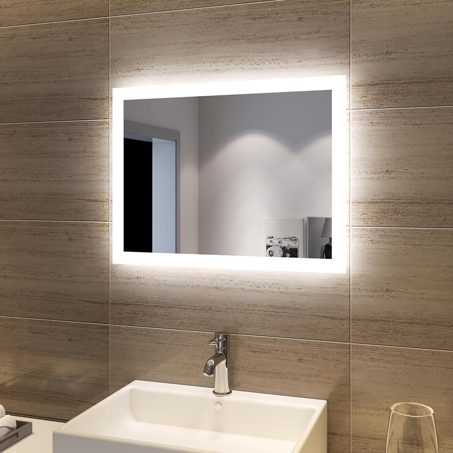 SONNI LED Badspiegel mit Standfuß 60x50cm, Badspiegel mit Standfuß Weiß, LED Badspiegel für Badewanne, Vertikale und Horizontale Montage, IP44 Wasserdicht