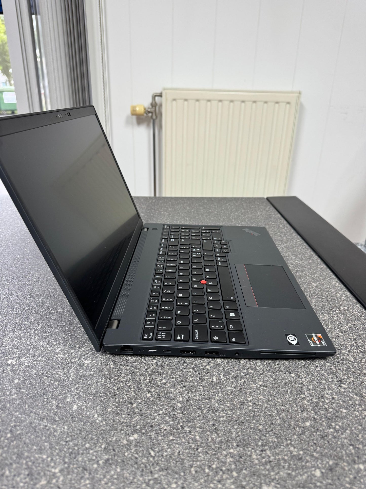 Lenovo ThinkPad L15 AMD Ryzen 7 PRO 5875U with Radeon Graphics 2000 MHz 16 GB RAM - 512 GB