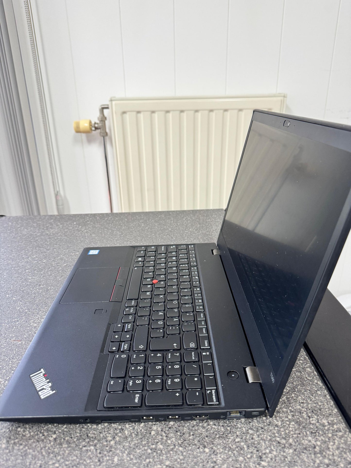 Lenovo Thinkpad T580 Core i5-8350U 1.7 GHz 8Gb Ram 256