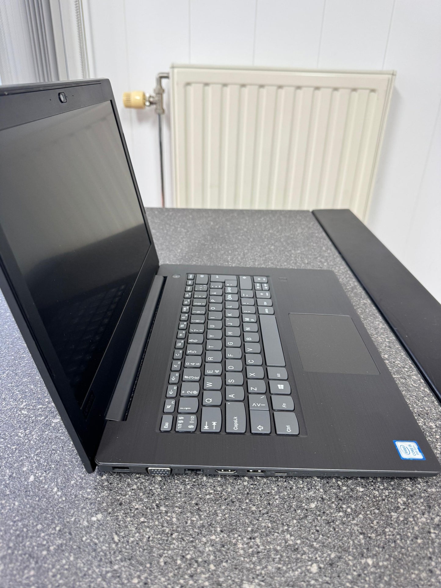 Lenovo 81B0 Intel(R) Core(TM) i5-8250U CPU @ 1.60GHz 1600 MHz 12Gb Ram 256
