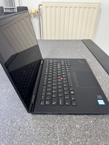 Lenovo Thinkpad X1 Yoga Intel(R) Core(TM) i5-8250U CPU @ 1.60GHz 1600 MHz 65W Lenovo Charger