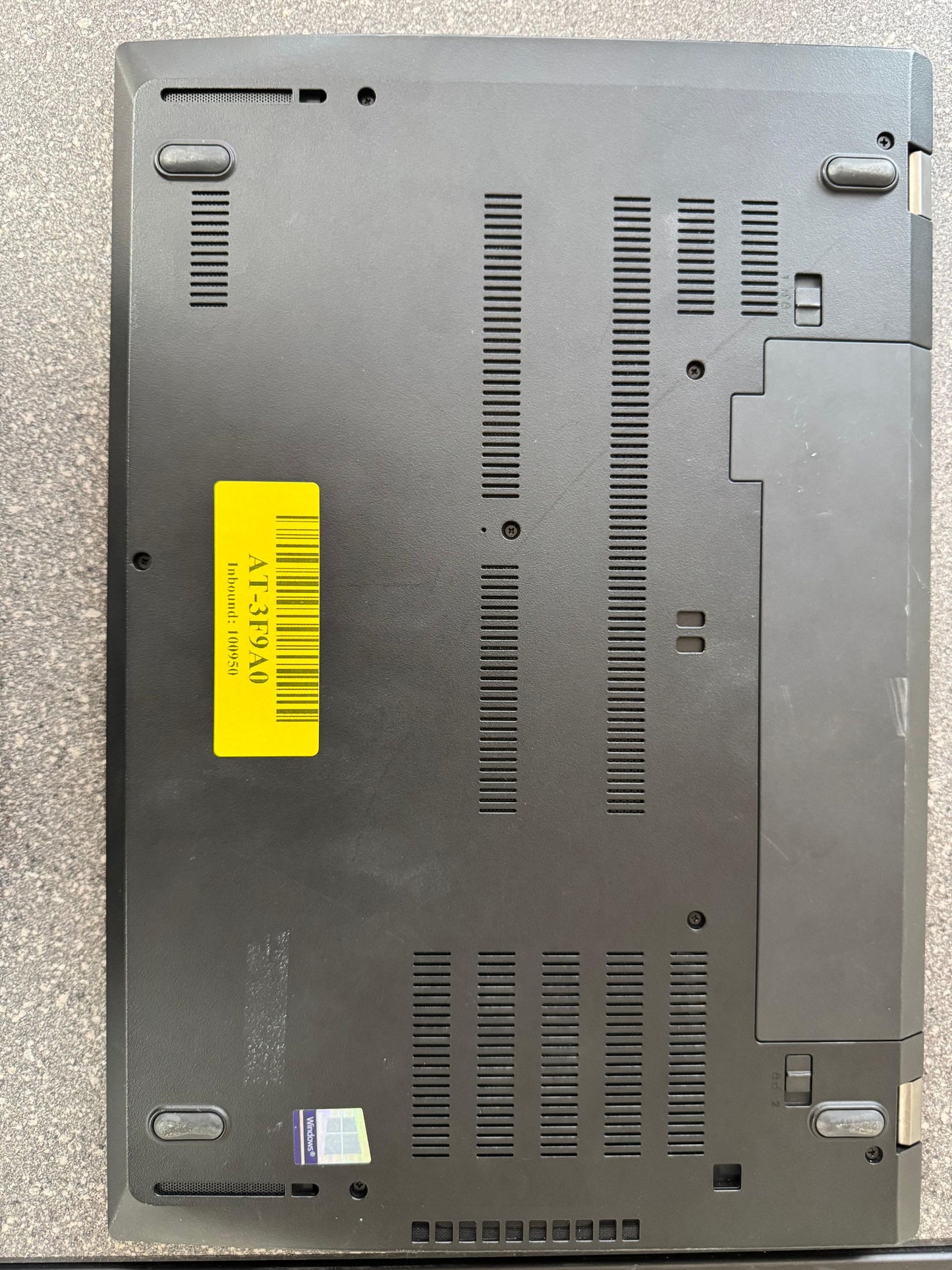 Lenovo Thinkpad T580 Intel(R) Core(TM) i5-8250U CPU @ 1.60GHz 1600 MHz 65W Lenovo Charger