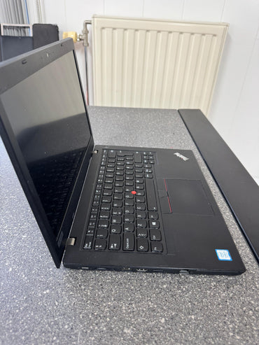 Lenovo Thinkpad L480 Intel(R) Core(TM) i5-8250U CPU @ 1.60GHz 1600 MHz 8Gb Ram 256 Lenovo 65W Charger
