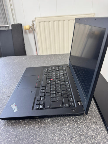 Lenovo Thinkpad L490 Intel(R) Core(TM) i5-8265U CPU @ 1.60GHz 1.5 GHz Lenovo 65W Charger