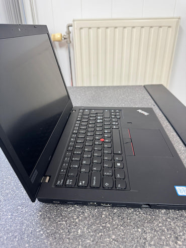 Lenovo Thinkpad L490 Intel(R) Core(TM) i5-8265U CPU @ 1.60GHz 1.5 GHz 16Gb Ram 256 Lenovo 65W Charger