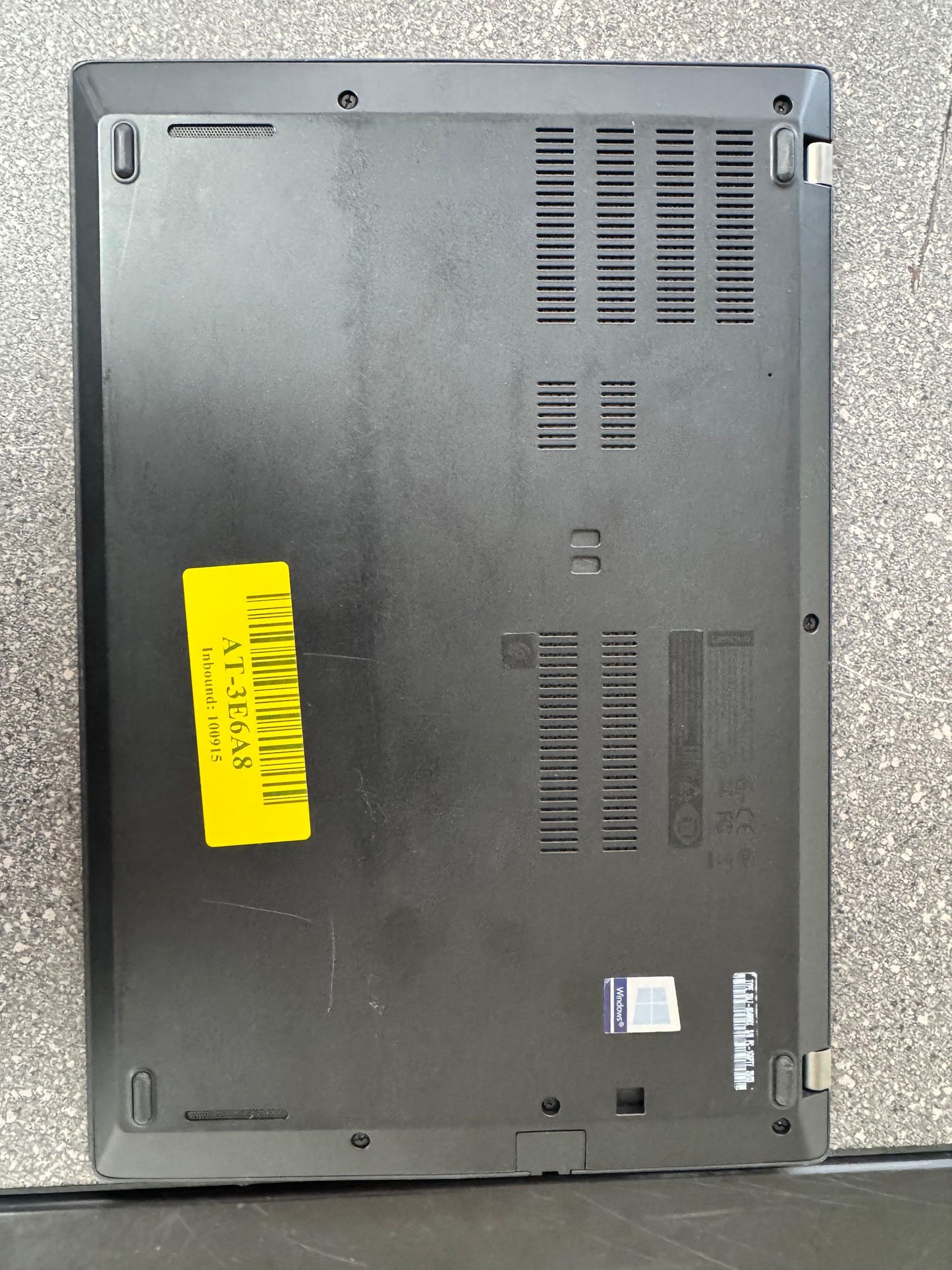 Lenovo Thinkpad T480s Intel(R) Core(TM) i7-8550U CPU @ 1.80GHz 2800 MHz 16Gb Ram 500 Lenovo 65W Charger