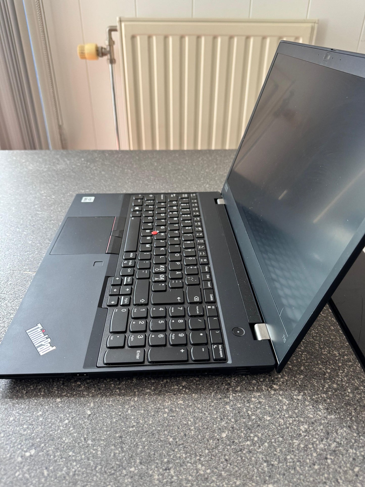 Lenovo Thinkpad T15 Intel(R) Core(TM) i5-10210U CPU @ 1.60GHz 1600 MHz 24Gb Ram 256