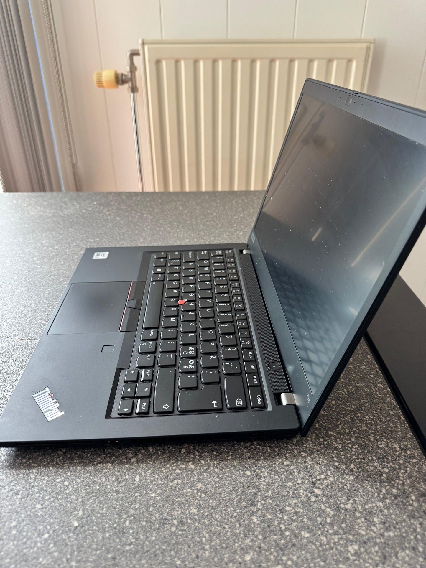 Lenovo Thinkpad T14 Intel(R) Core(TM) i5-10210U CPU @ 1.60GHz 1600 MHz 16Gb Ram 256