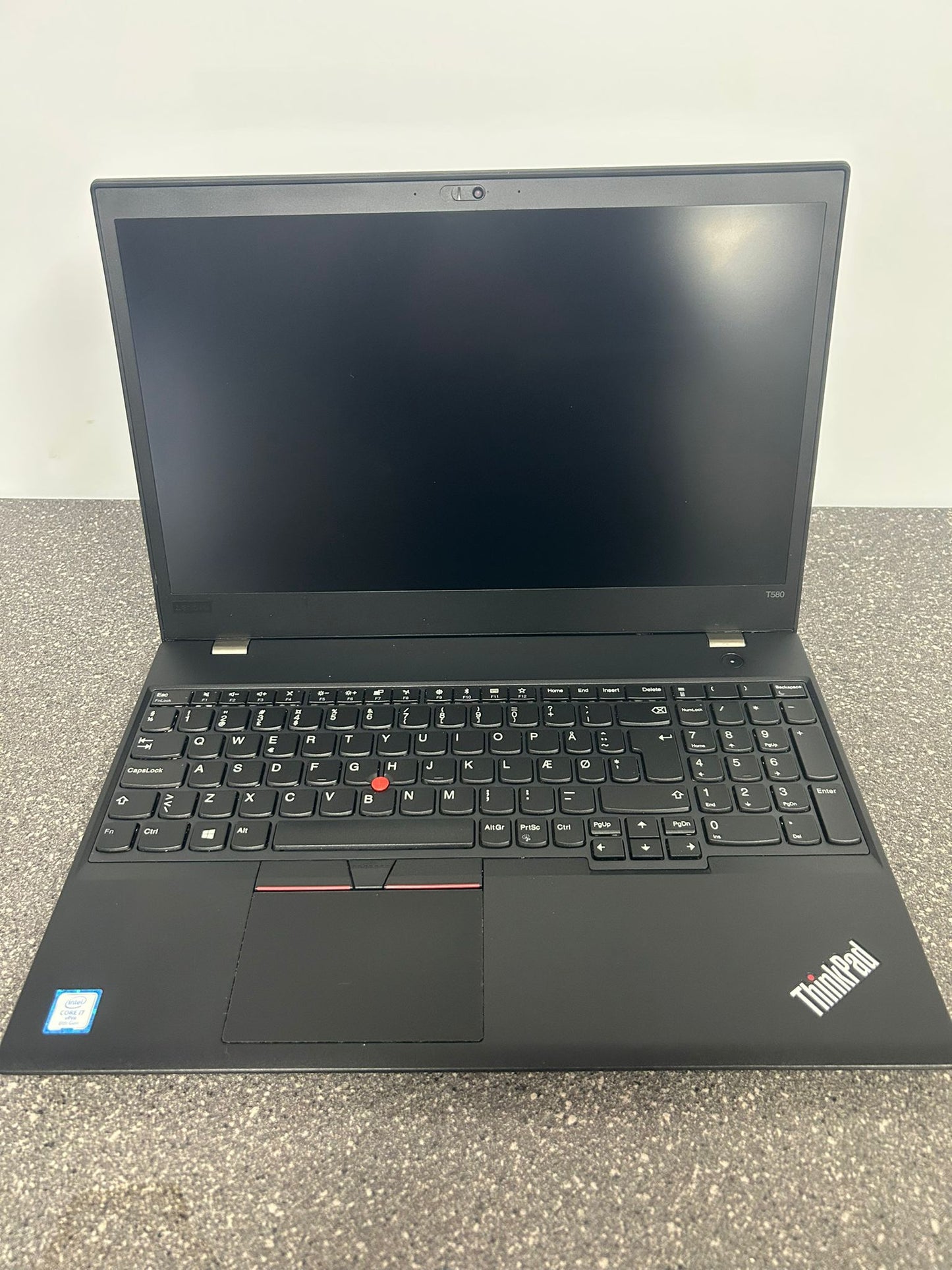 Lenovo Thinkpad T580 Intel Core 15'' 16GB 500G i7-8650U CPU @ 1.90GHz 1800 MHz