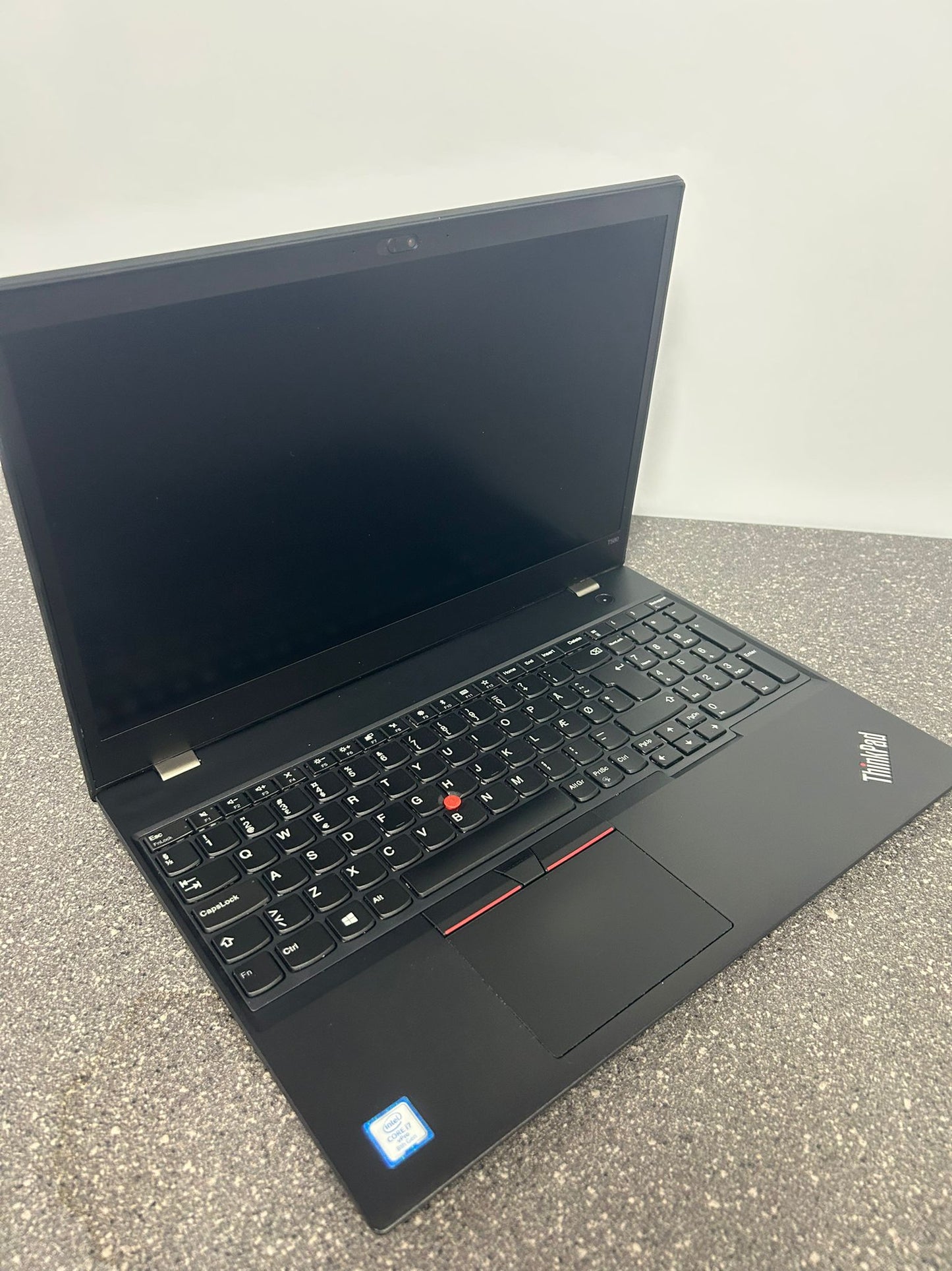 Lenovo Thinkpad T580 Intel Core 15'' 16GB 500G i7-8650U CPU @ 1.90GHz 1800 MHz