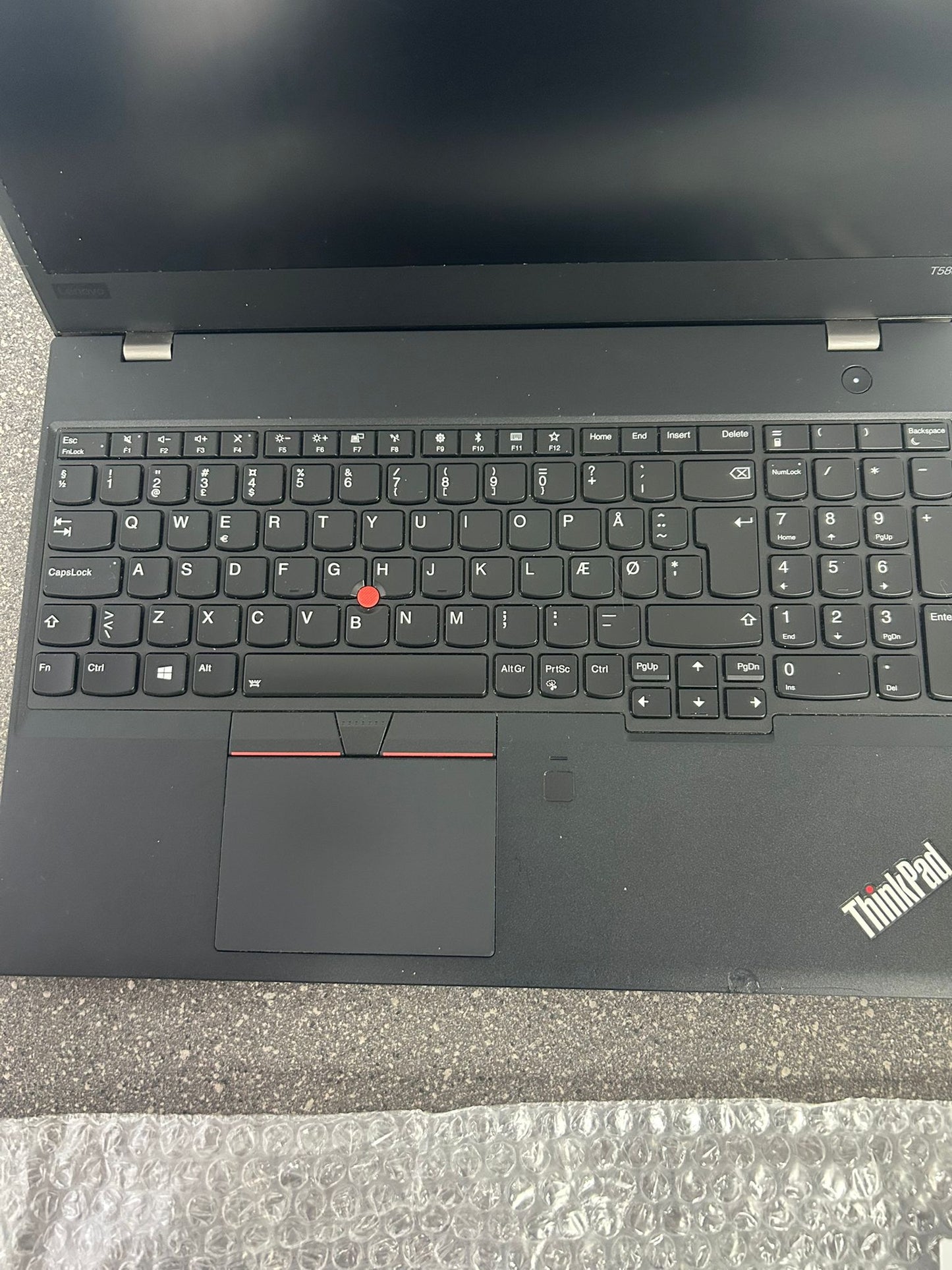 Lenovo Thinkpad T580 Intel Core 15'' 16GB 500G i7-8650U CPU @ 1.90GHz 1800 MHz
