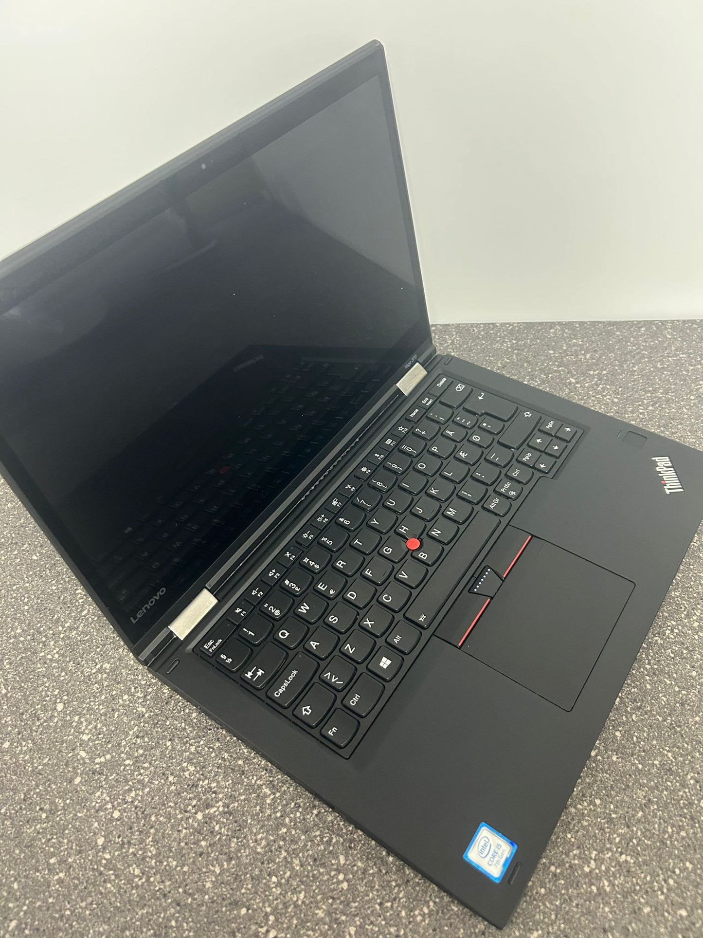 Lenovo Thinkpad Yoga370 Intel Core 13.3'' 8GB 256G i5-7200U CPU @ 1.90GHz 1800 MHz