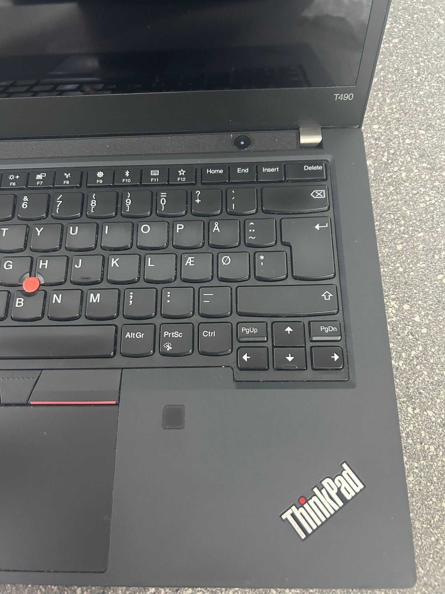 Lenovo Thinkpad T490 Intel Core 14'' 16GB 512G i7-8665U CPU @ 1.90GHz 1800 MHz