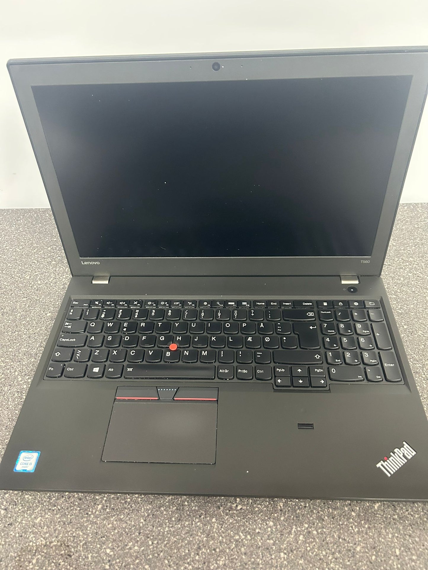 Lenovo Thinkpad Intel Core 15.6'' 8GB 256G i5-6200U CPU @ 1.90GHz 1800 MHz