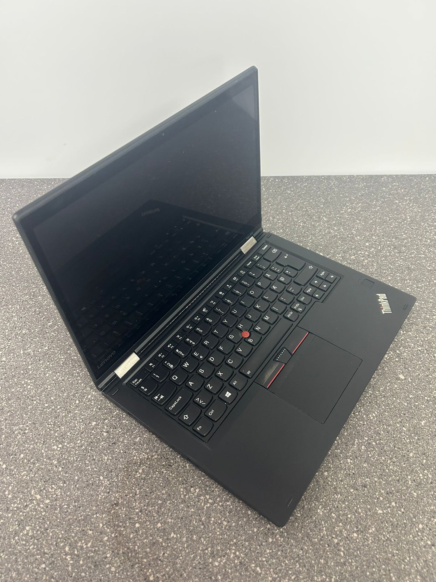 Lenovo Thinkpad Yoga370 Intel Core 13.3'' 8GB 256G i5-7200U CPU @ 1.90GHz 1800 MHz