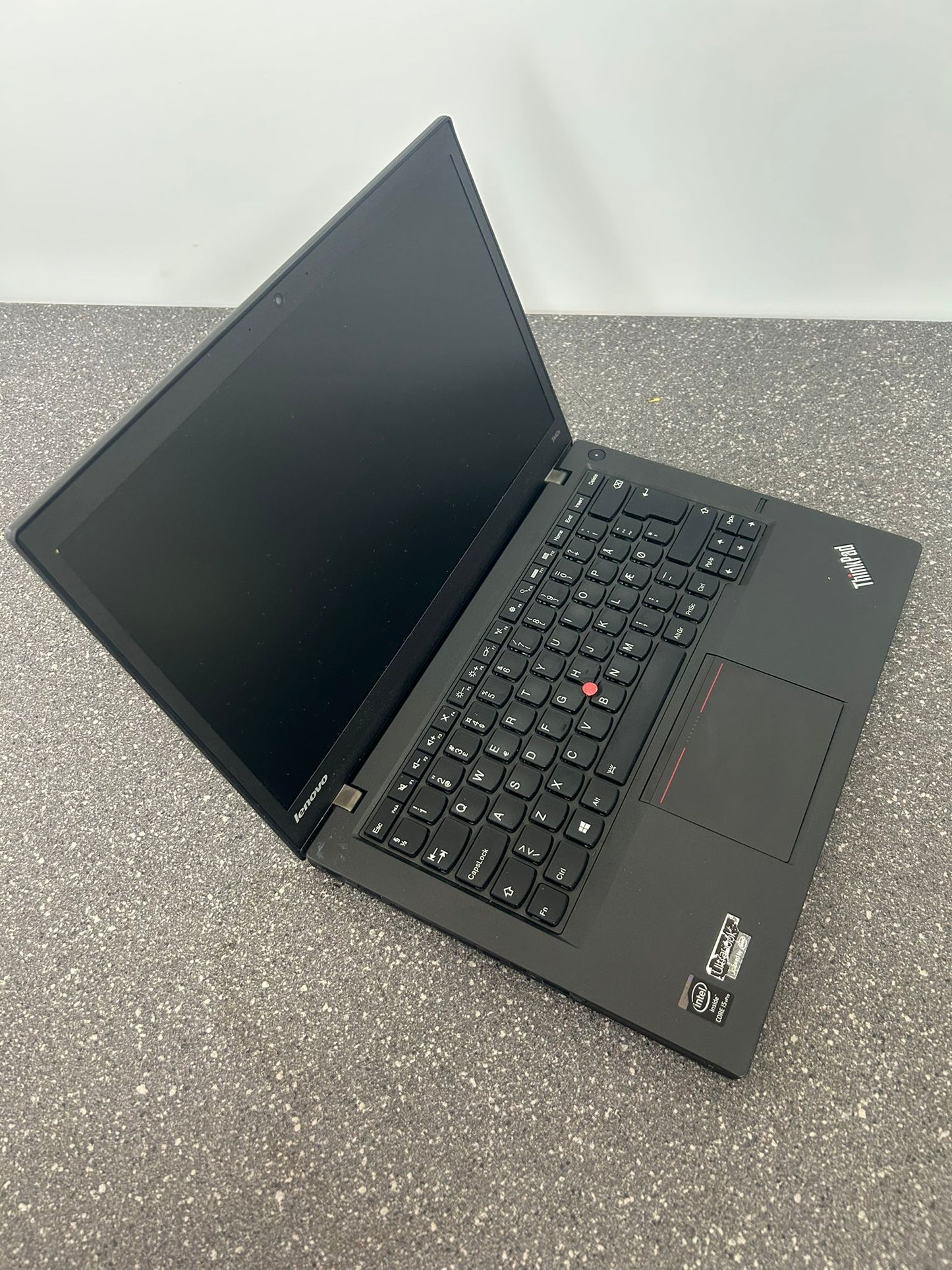 Lenovo Thinkpad T440s 14'' Intel(R) Core(TM) i5-4300U 8GB 150G CPU @ 1.90GHz 1900 MHz