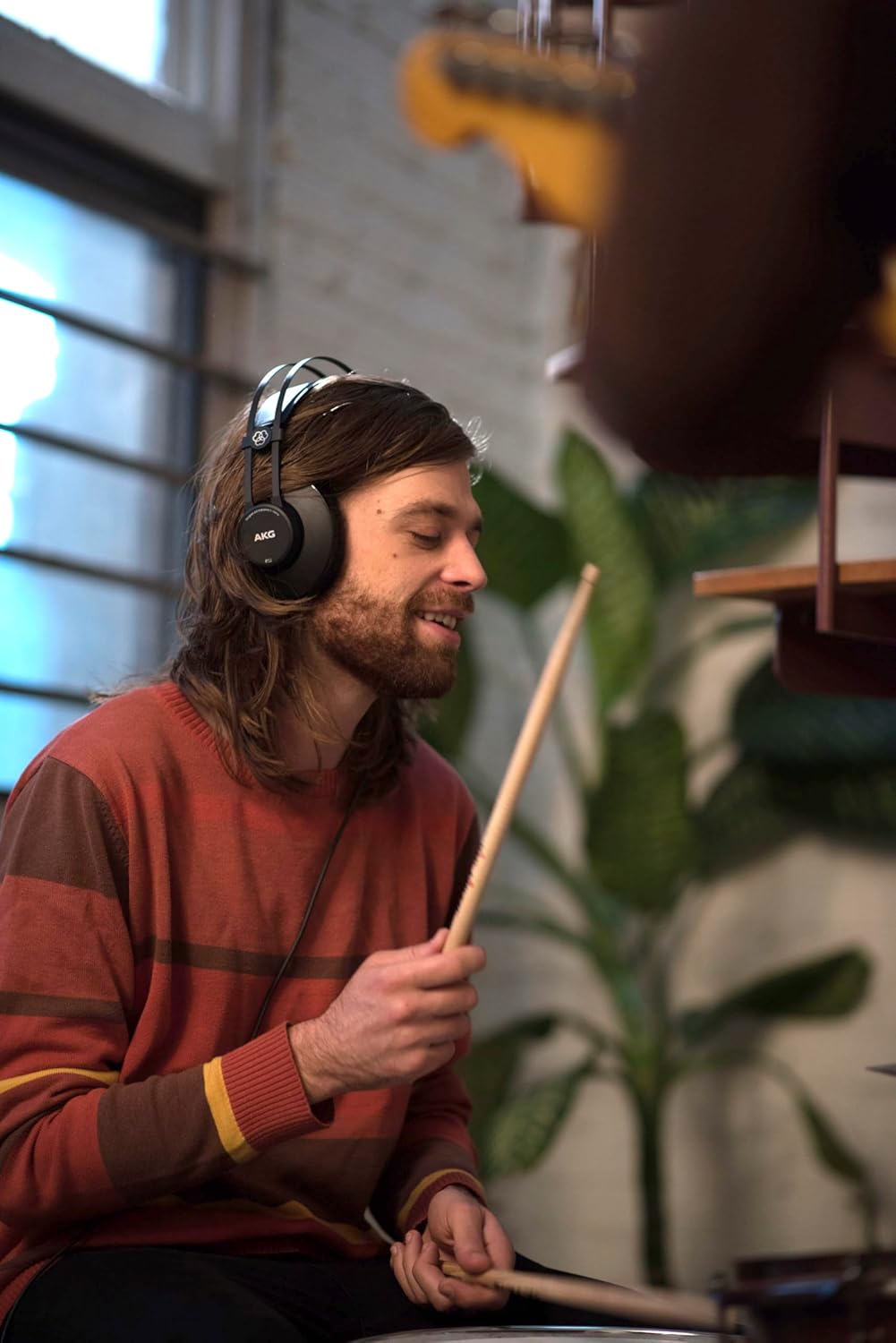 AKG K72 Hochleistungs-Kopfhörer mit geschlossenem Design