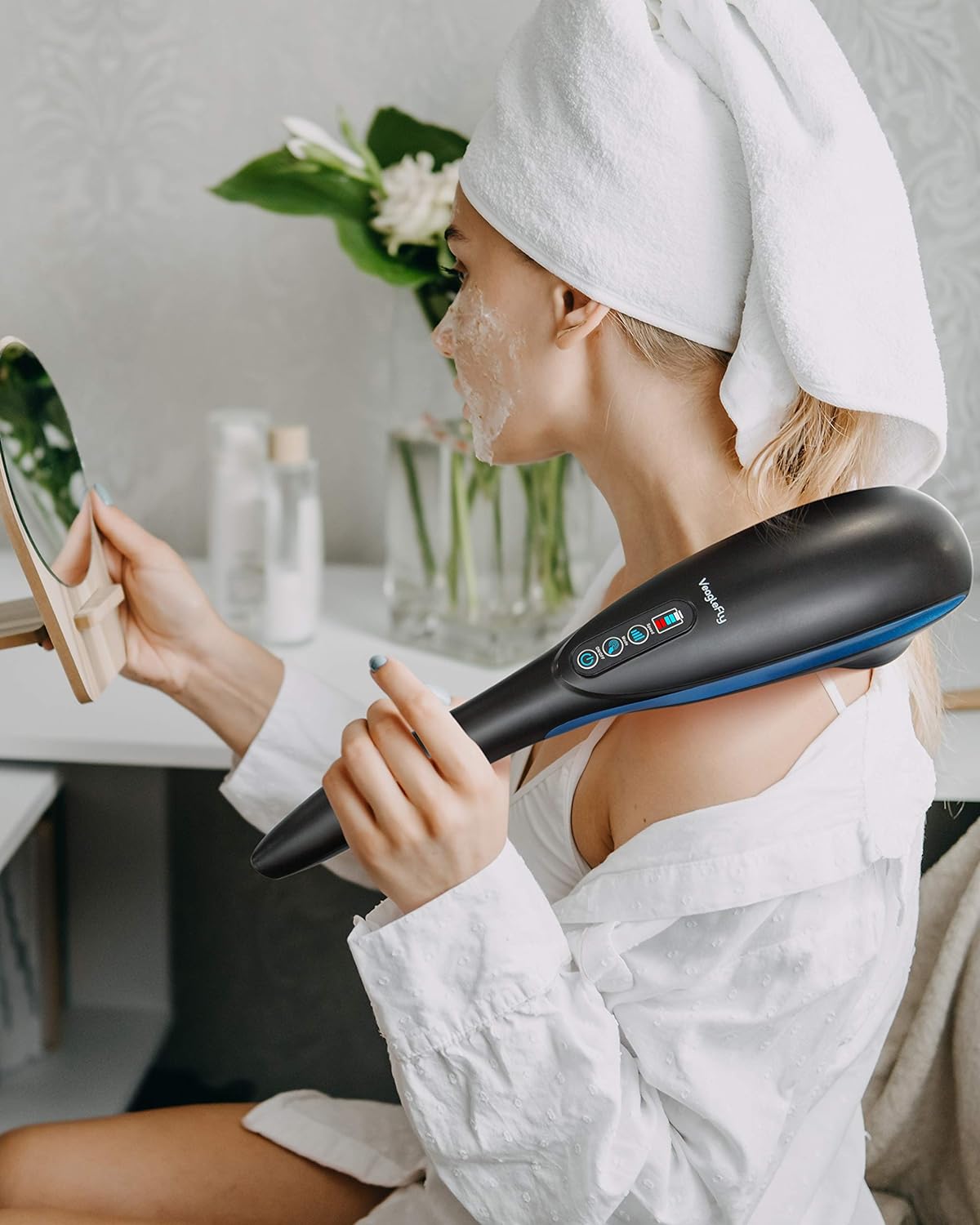 Veaglefly Schnurloses Handmassagegerät, elektrisches Tiefengewebe Percussion Rückenmassagegerät mit 6 austauschbaren Knoten und variabler Intensität für Körperentlastung mit tragbarem Design