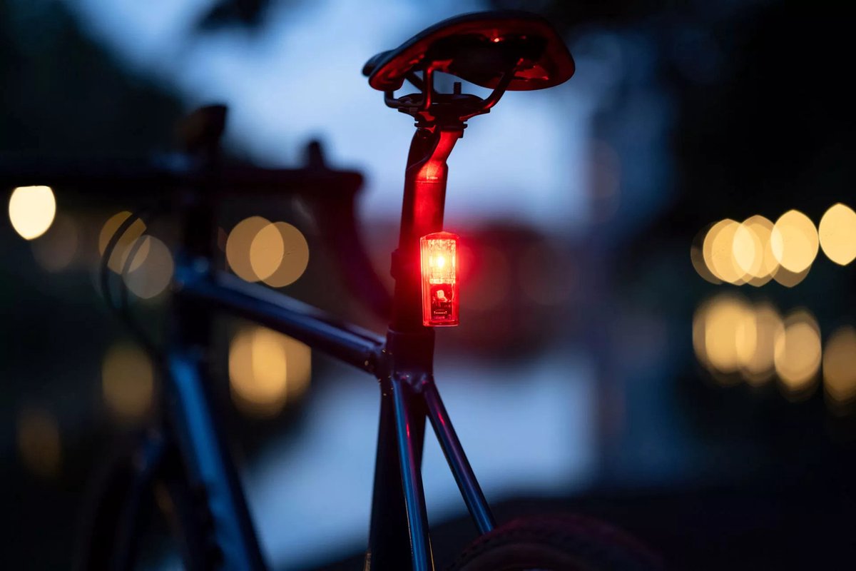 XLC LED Akku Beleuchtungsset / Lichtset Proxima Pro Plus CL-S25+ mit StVZO für alle Räder (1 Set)