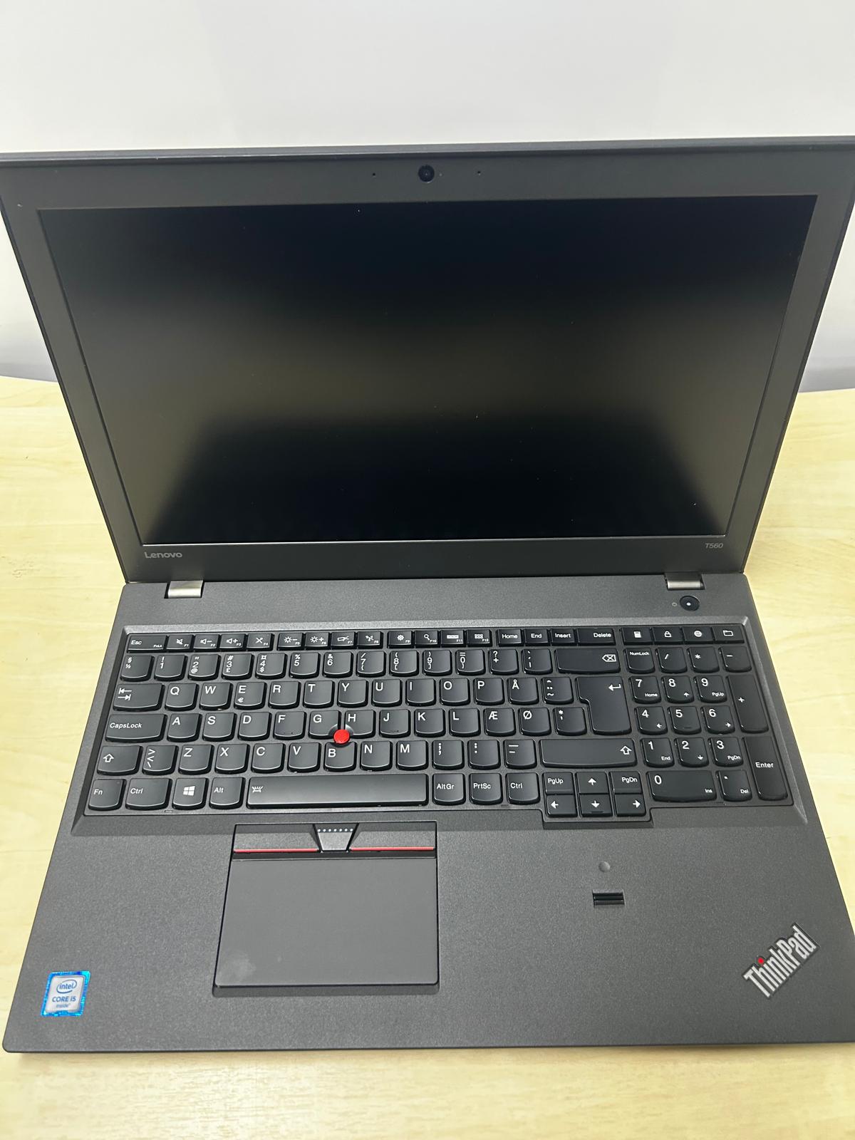 LENOVO Thinkpad T560 Intel i5 6200U 8 GB RAM 256 GB SSD 15.6'' Notebook