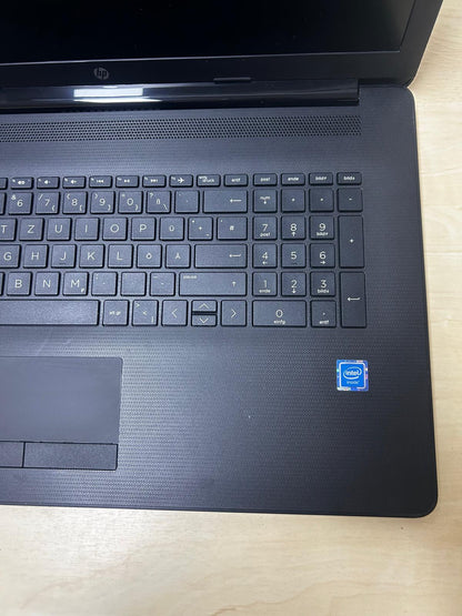 HP 17-BY0104NG Pentium N4000 8 G RAM 1 TB HDD 17.3'' Notebook