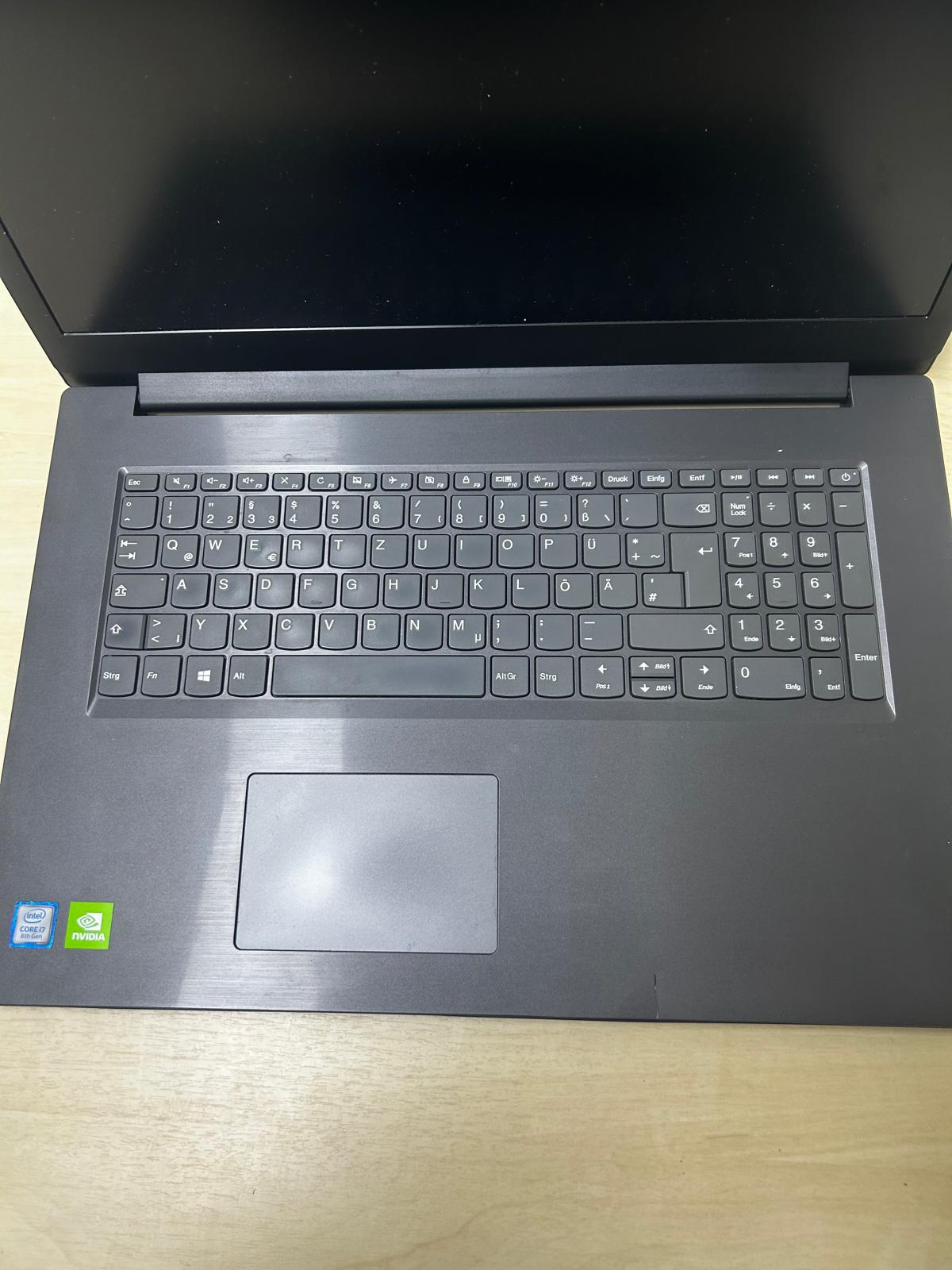LENOVO V340-17IWL Intel i7 8565U 8. Gen 8 GB RAM 256 GB M.2 SSD 17.3'' Notebook