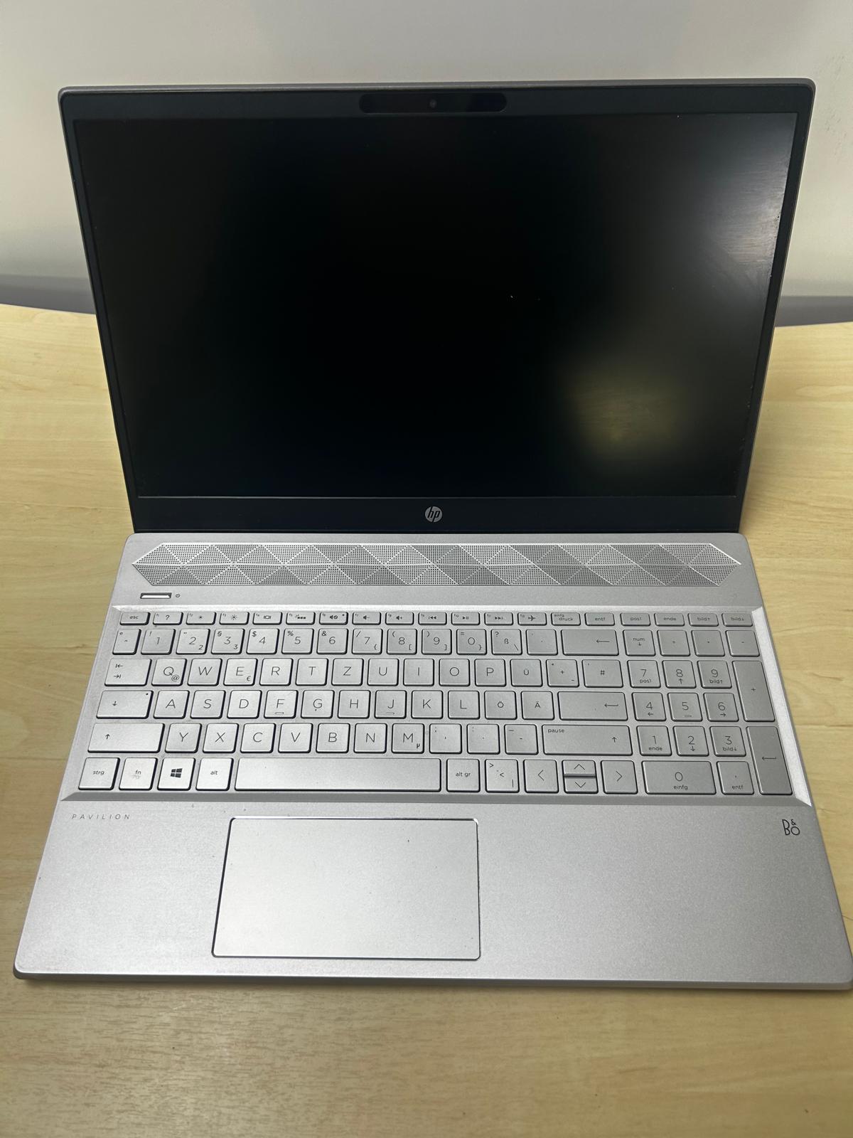 HP Pavilion 15-dw1300ng Intel i5 10210U 10. Gen 32 GB RAM 512 GB M.2 SSD 15.6'' Notebook