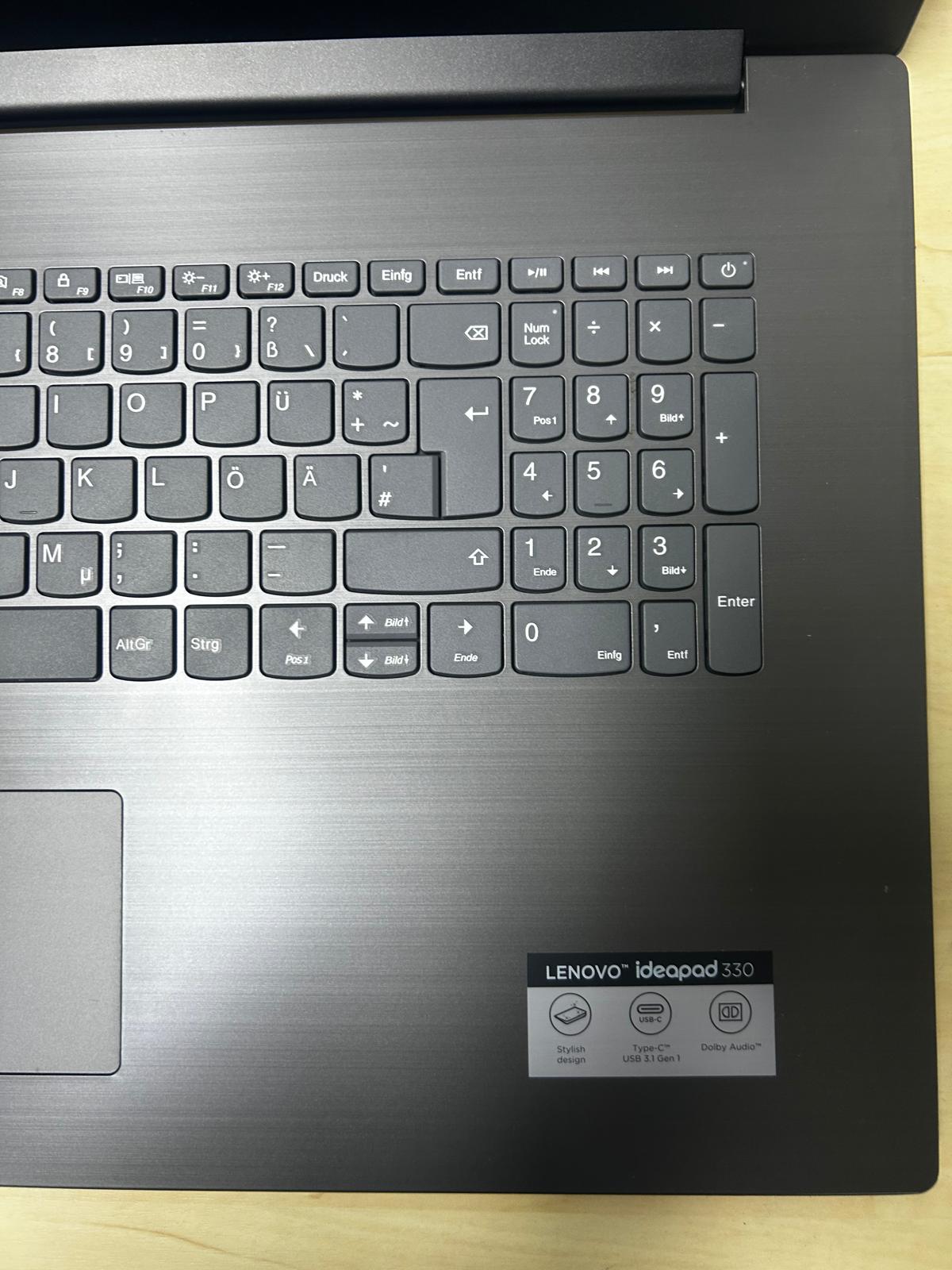 LENOVO Ideapad 330 - 17IKB Intel i5 8250U 8.Gen. 2 GB RAM 256 GB SSD 17.3'' Notebook