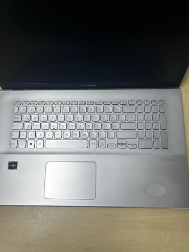 ASUS Vivobook M712D AMD Ryzen7 3700U 12 GB RAM 500 GB M.2 SSD 17.3'' Notebook