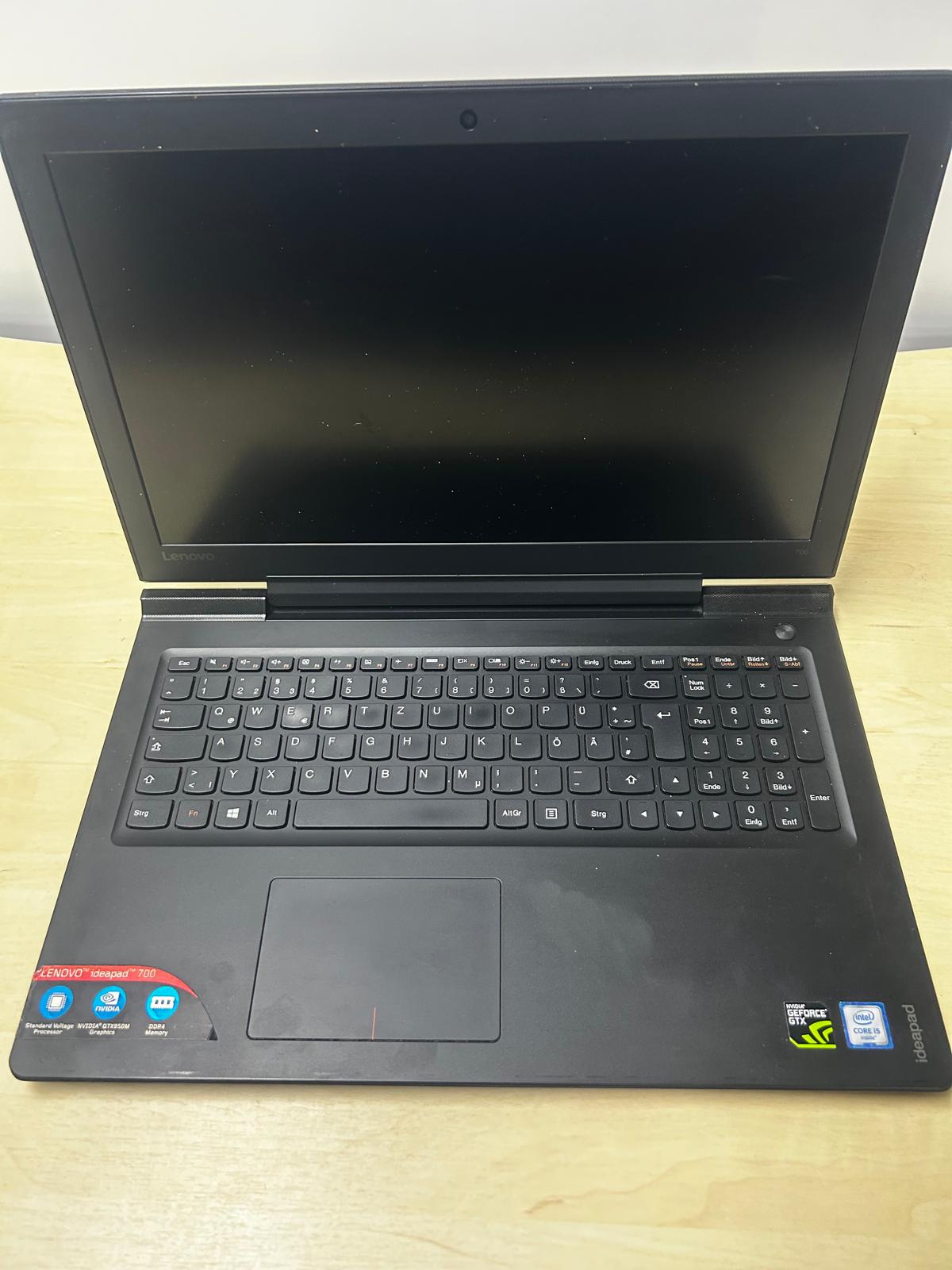 LENOVO Ideapad 700-15ISK Intel i5 6300HQ 6. Gen 32 GB RAM 512 GB M.2 SSD 15.6'' Notebook