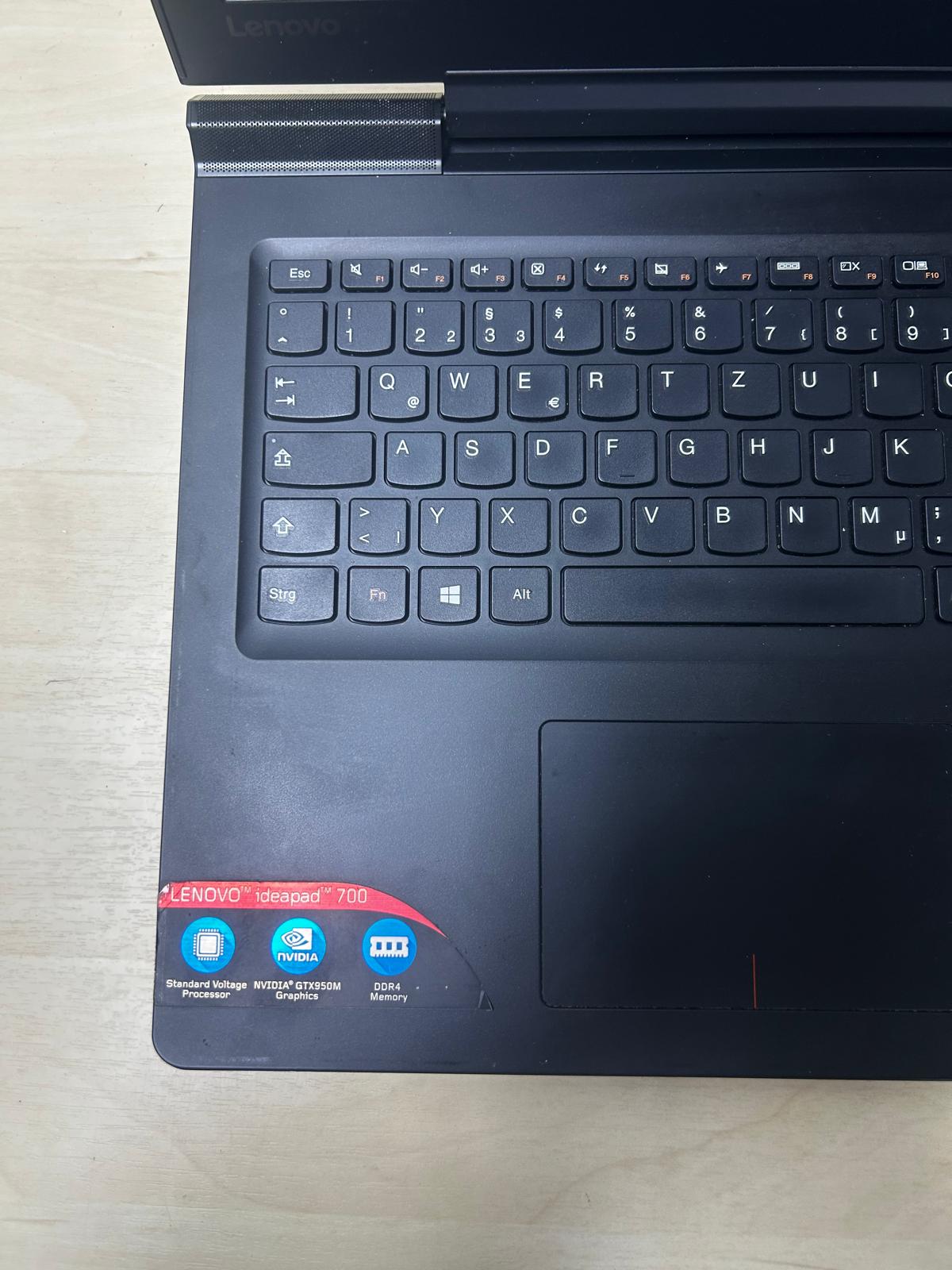 LENOVO Ideapad 700-15ISK Intel i5 6300HQ 6. Gen 32 GB RAM 512 GB M.2 SSD 15.6'' Notebook