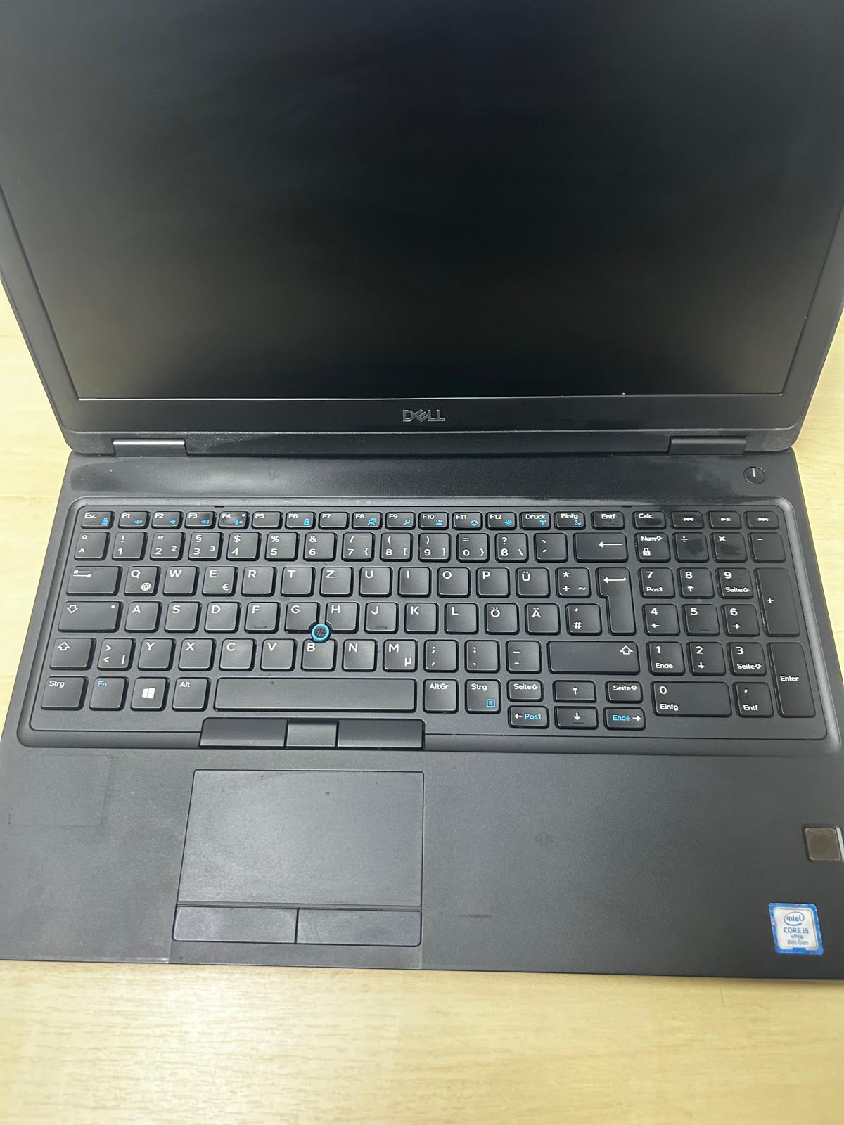 DELL LATITUDE 5590 Intel i5 8350U 16 GB 256 GB SSD 15.6'' Notebook