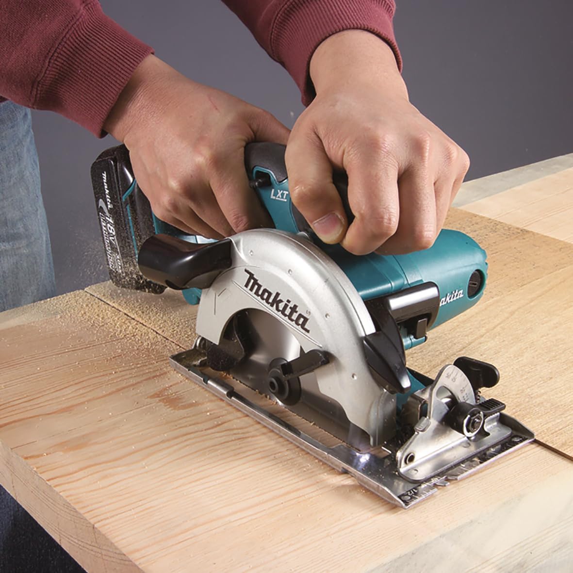 Makita DSS501Z Akku-Handkreissäge 51mm 18,0 V (Sägeblattschraube fehlt)