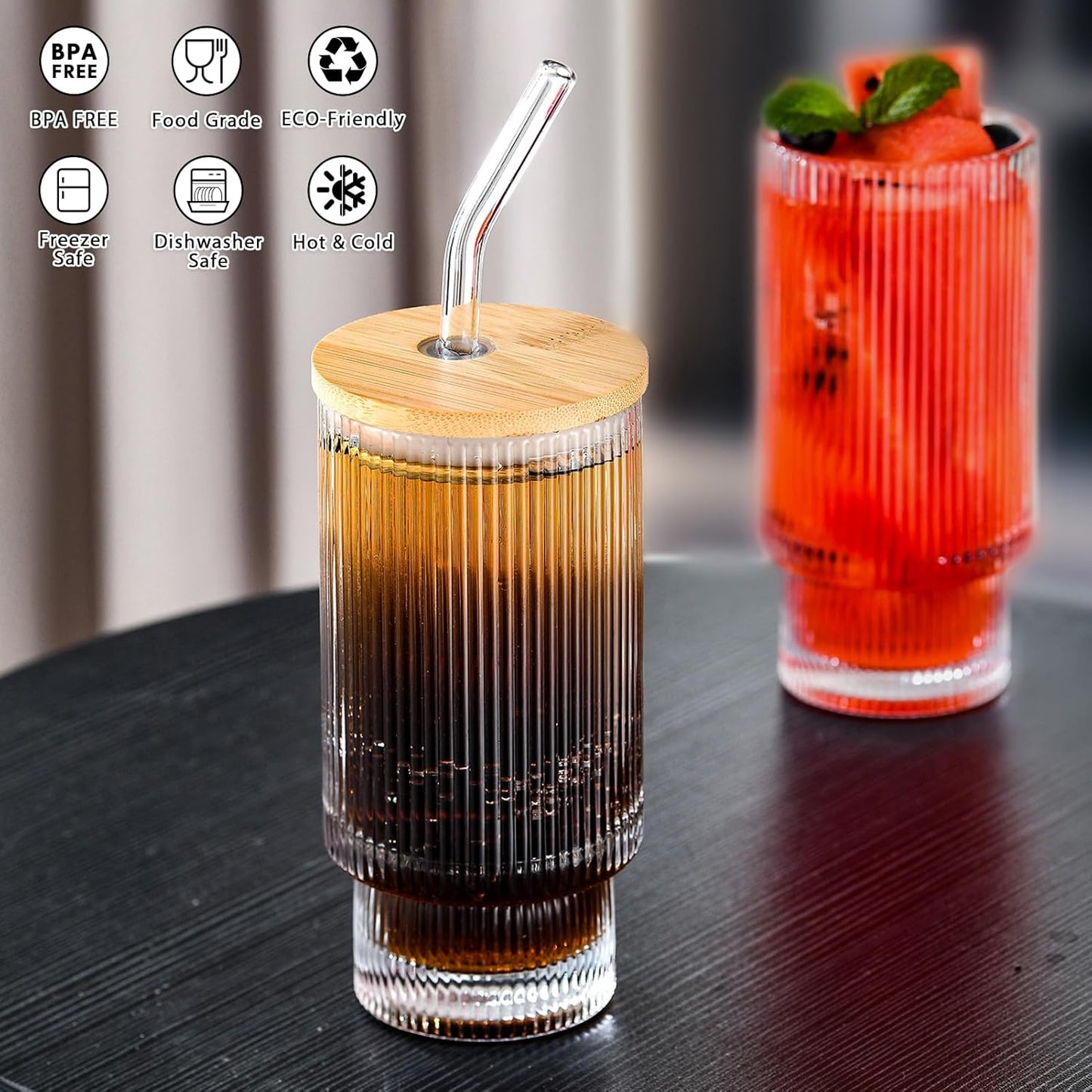 HMJIA 4er-Pack 500 ml Longdrinkgläser aus geriffeltem Glas mit Glasstrohhalmen, Bambusdeckeln, Reinigungsbürste – Cocktailglas-Set