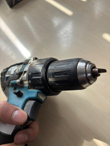 Makita DDF484Z  Akku Bohrschrauber 18 V SPANNBACKE DEFEKT