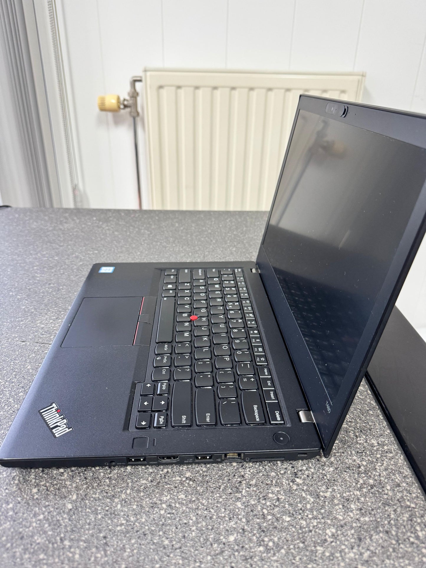 Lenovo Thinkpad T480 Core i5-8350U 1.7 GHz 16Gb Ram 256