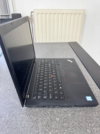 Lenovo Thinkpad L480 Intel(R) Core(TM) i5-8250U CPU @ 1.60GHz 1600 MHz 65W Lenovo Charger