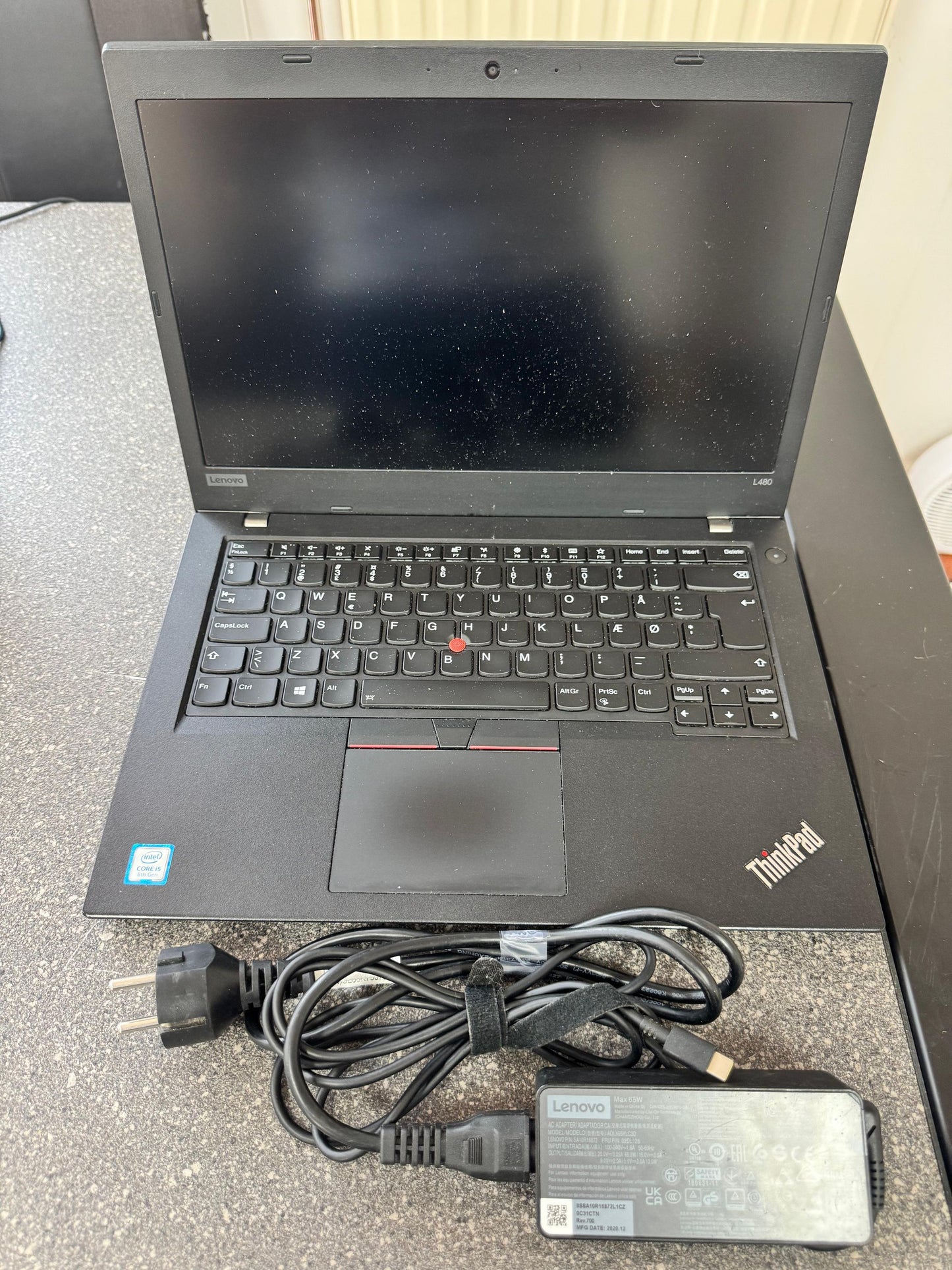 Lenovo Thinkpad L480 Intel(R) Core(TM) i5-8250U CPU @ 1.60GHz 1600 MHz 8Gb Ram 256 Lenovo 65W Charger