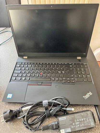 Lenovo Thinkpad T590 Intel(R) Core(TM) i5-8265U CPU @ 1.60GHz 1.5 GHz 16Gb Ram 256 Lenovo 65W Charger