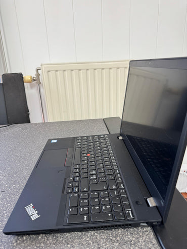 Lenovo Thinkpad T590 Intel(R) Core(TM) i7-8565U CPU @ 1.80GHz 1800 MHz 16Gb Ram 256