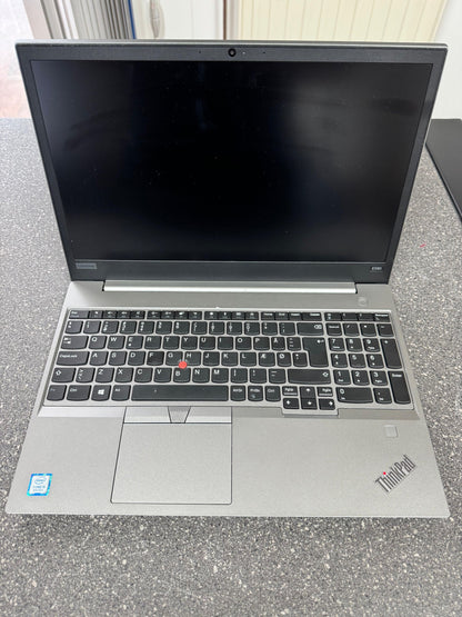 Lenovo ThinkPad E580 i5-8250U CPU @ 1.60GHz 1600 MHz RAM 8GB SSD 256GB