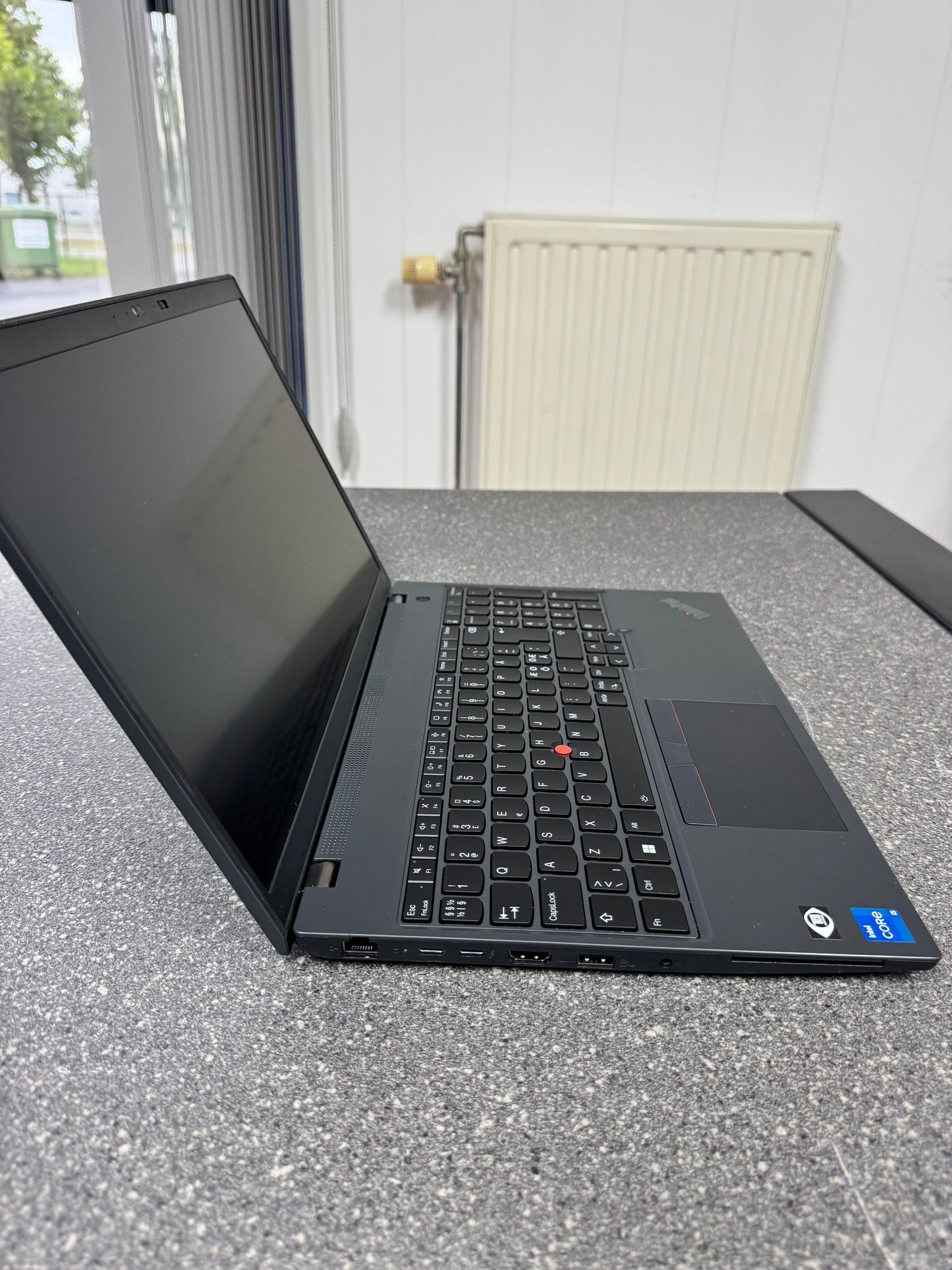 Lenovo Thinkpad L15 12th Gen Intel(R) Core(TM) i5-1235U 1300 MHz 16Gb Ram 256
