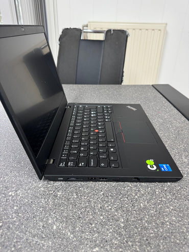 Lenovo Thinkpad L14 11th Gen Intel(R) Core(TM) i5-1135G7 @ 2.40GHz 1400 MHz 16Gb Ram 256