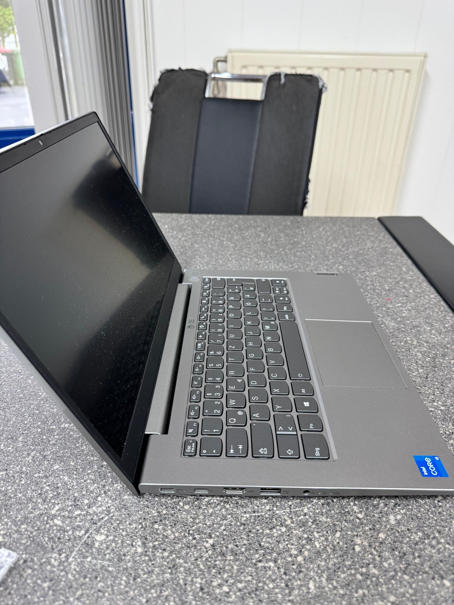 Lenovo Thinkbook 14 G2ITL 11th Gen Intel(R) Core(TM) i5-1135G7 @ 2.40GHz 1400 MHz 8GB RAM 256 SSD