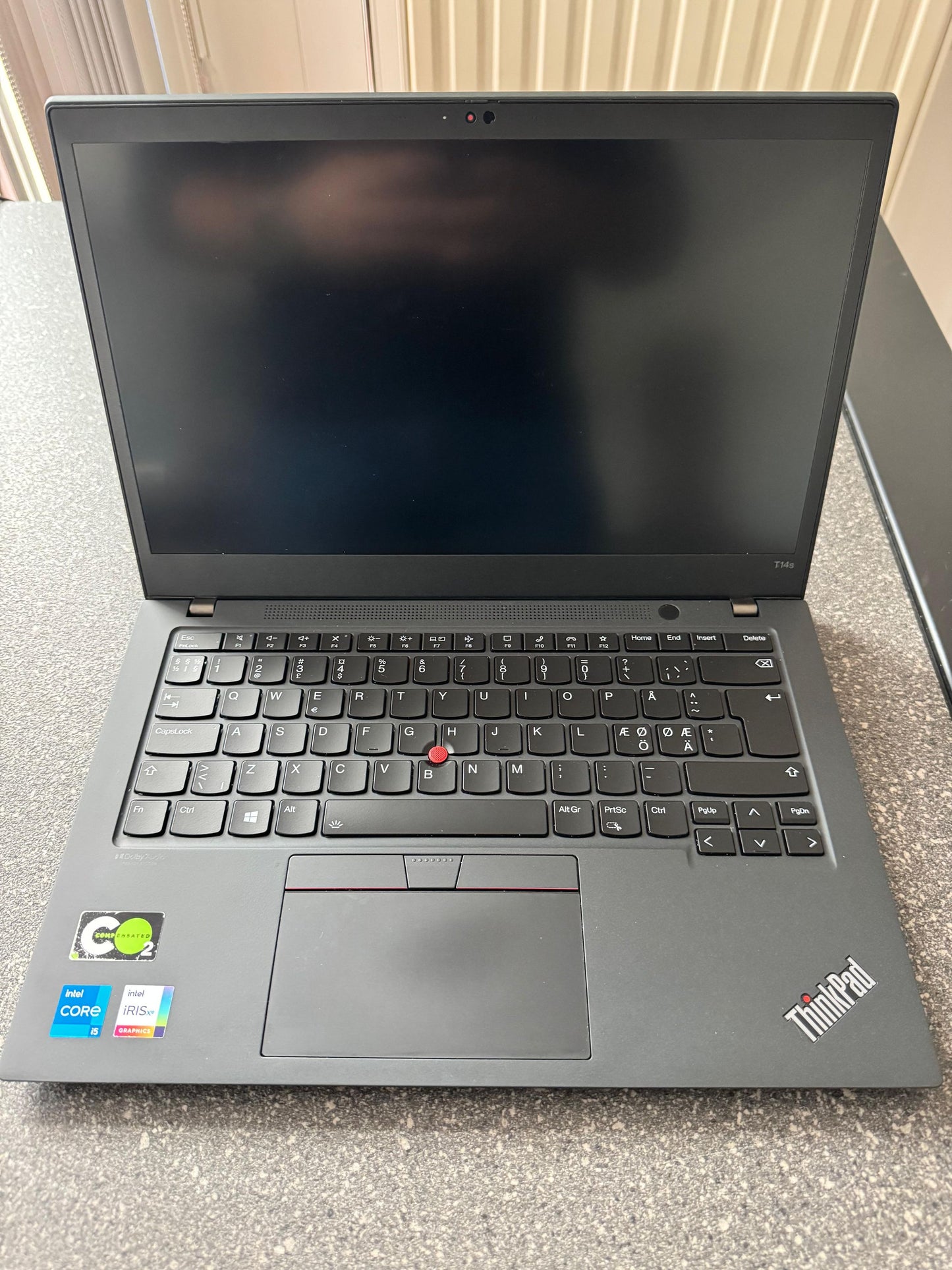 Lenovo Thinkpad T14s 11th Gen Intel(R) Core(TM) i5-1135G7 @ 2.40GHz 1400 MHz 8Gb Ram 256