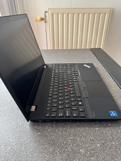 Lenovo Thinkpad T15 11th Gen Intel(R) Core(TM) i7-1185G7 @ 3.00GHz 3.0 GHz 16Gb Ram 500