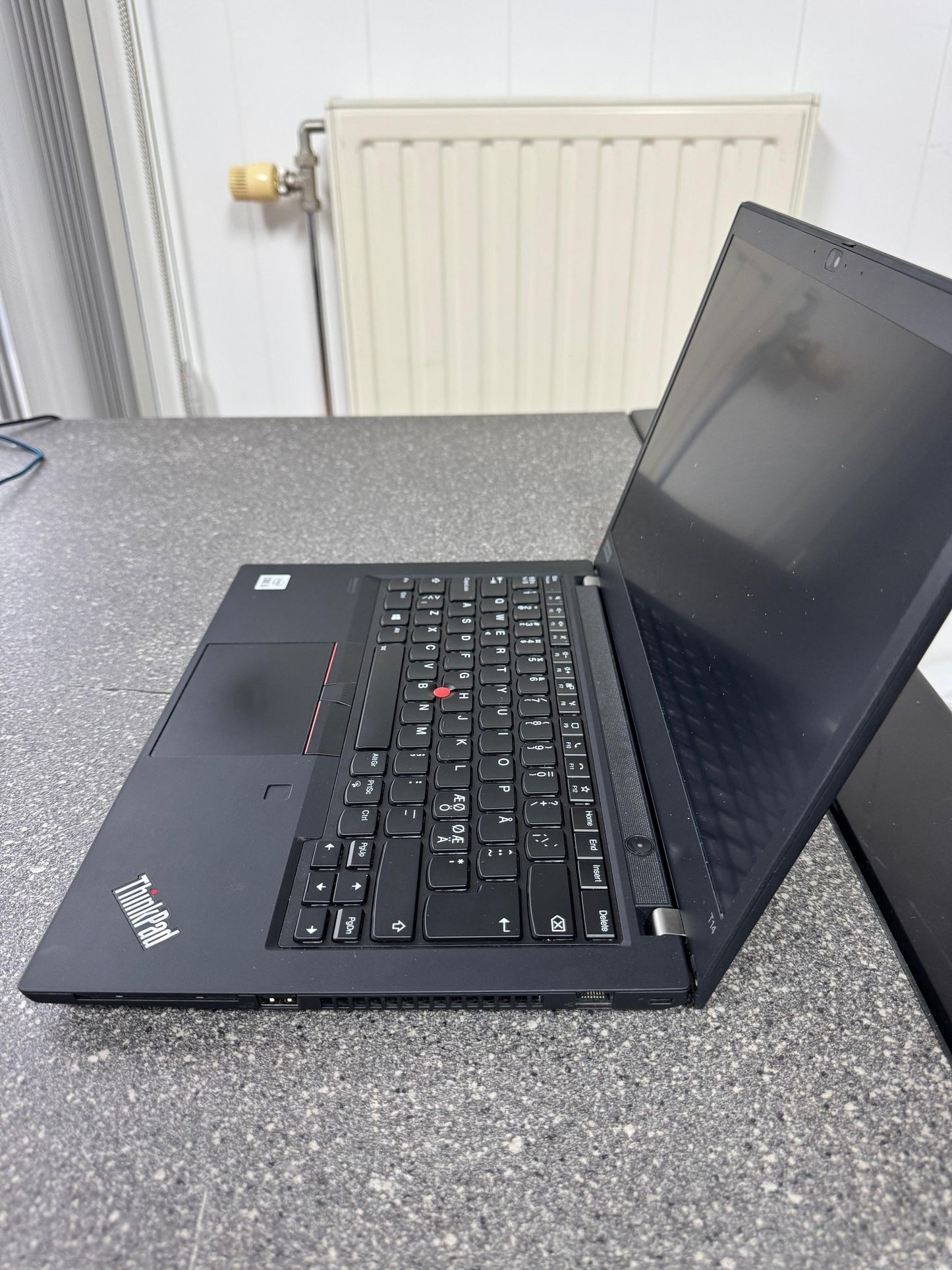 Lenovo Thinkpad T14 Intel(R) Core(TM) i5-10210U CPU @ 1.60GHz 1600 MHz 16Gb Ram 256