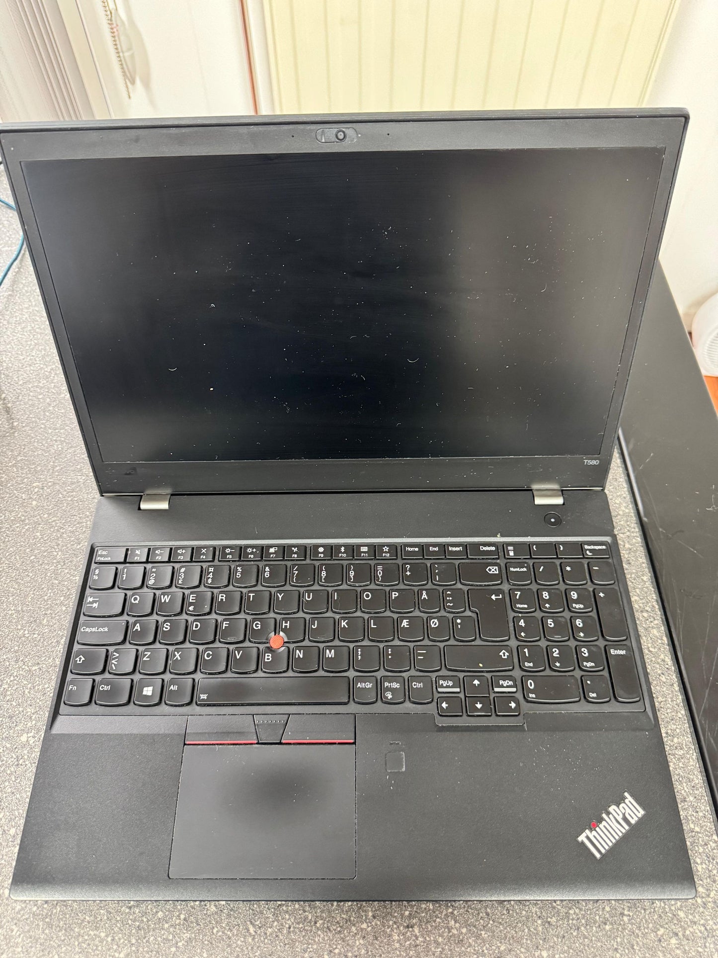 Lenovo Thinkpad T580 Core i5-8350U 1.7 GHz 8Gb Ram 256