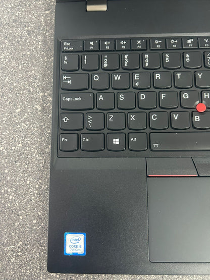 Lenovo Thinkpad  Intel Core 15.6'' 8GB 256G i5-7200U  CPU @ 1.90GHz 1800 MHz
